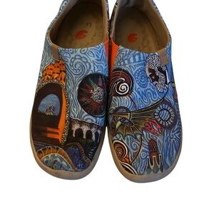 UIN Blue Multi-Pattern Slip-On Loafers with Orange Accents